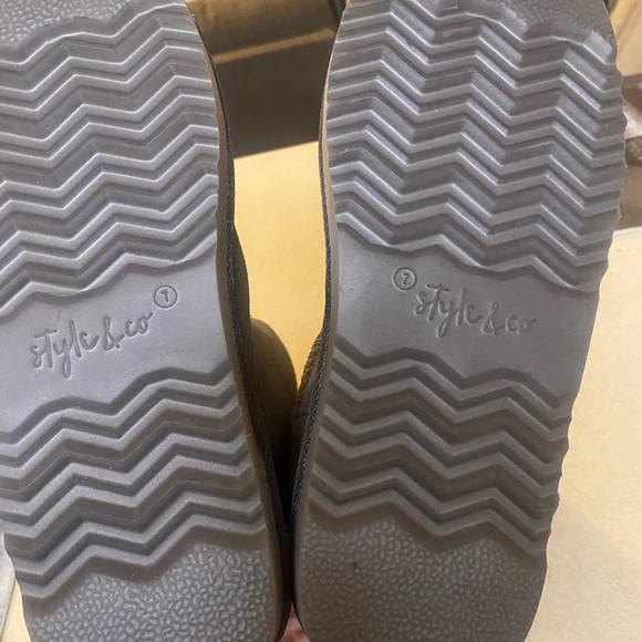 Style & Co Teeny Bootie - Picture 4 of 6